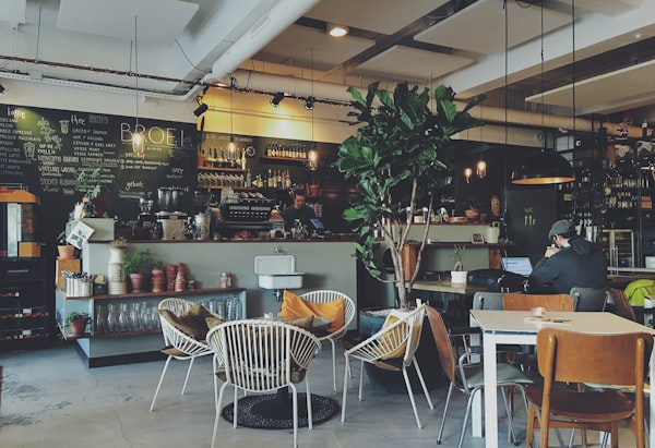Restaurants & cafés